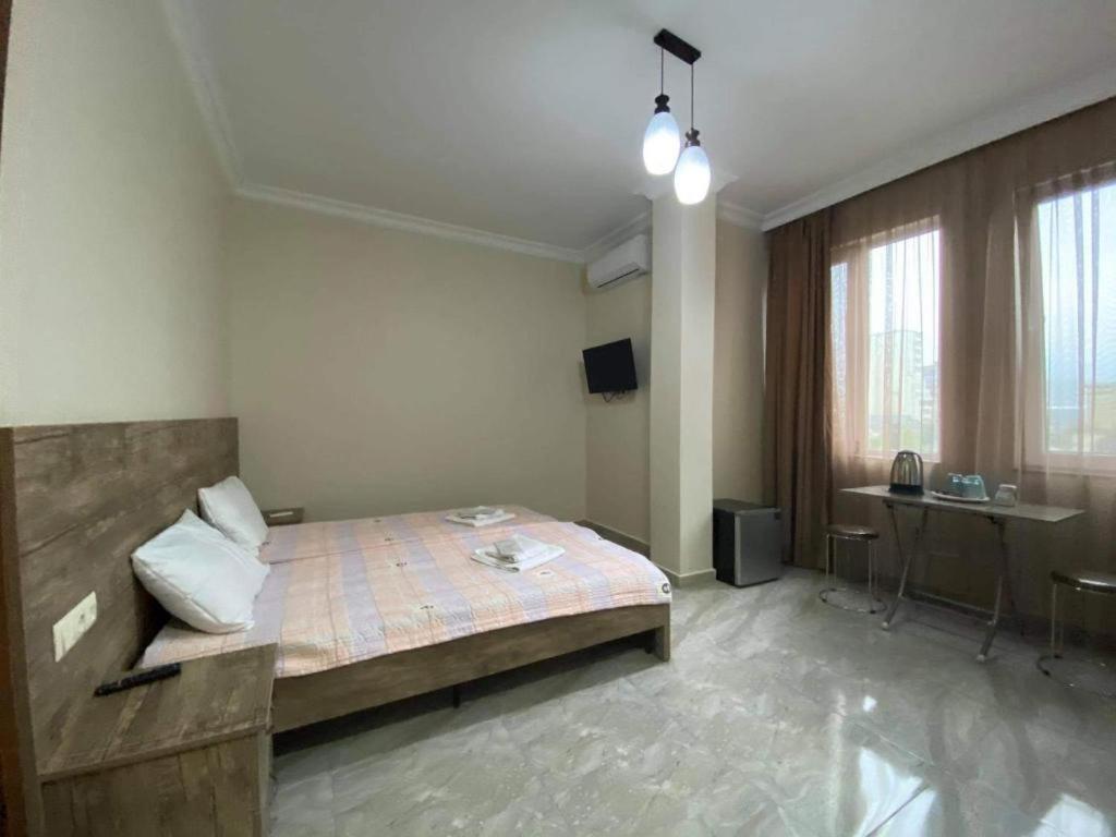 Nana'S Hotel Tchaikovsky Street 34 باتومي المظهر الخارجي الصورة