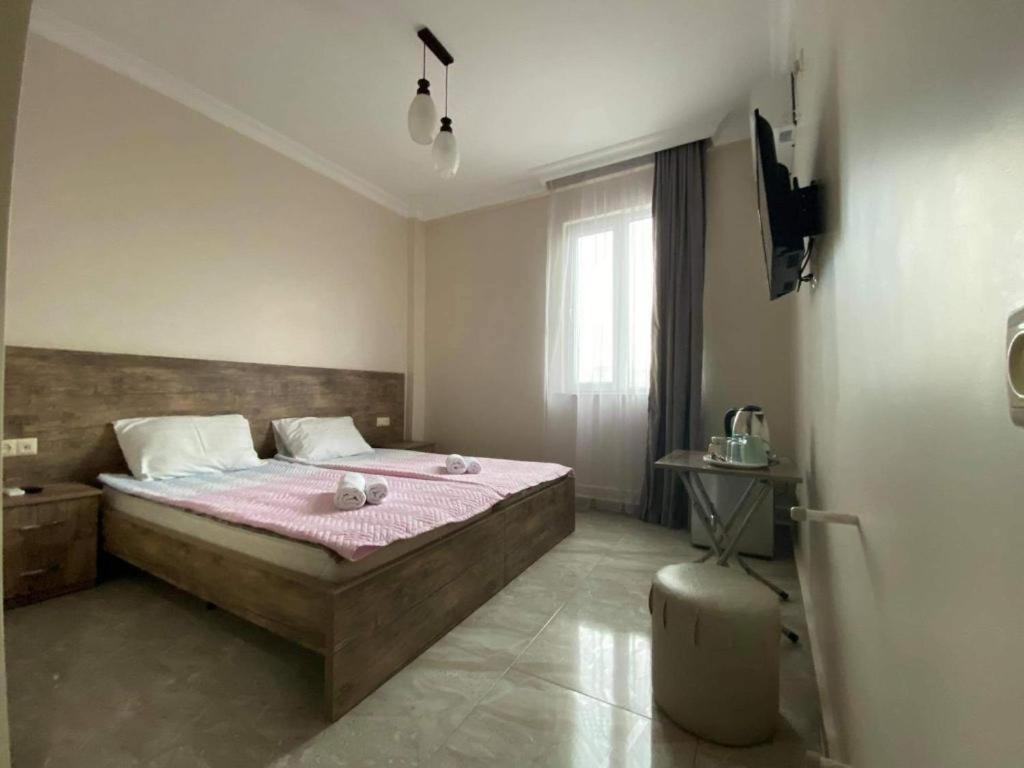 Nana'S Hotel Tchaikovsky Street 34 باتومي المظهر الخارجي الصورة